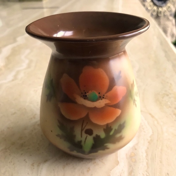 ANTIQUE/VINTAGE HAND PAINTED CZECHOSLOWSKIA VASE